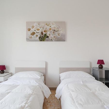 Bright&Cozy C5 Fiera Apartment โบโลญญา ภายนอก รูปภาพ